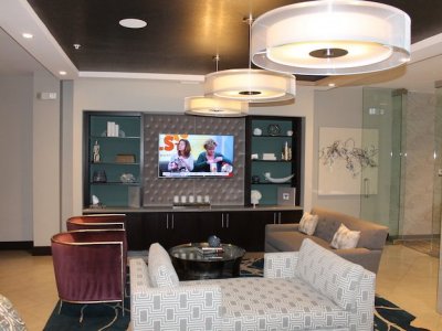 Lobby Area with Seating and TV